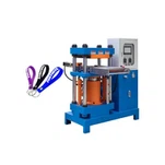 Guminė plokštelė vulkanizuojanti mašina